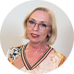 Ruth MamokPräsidentin